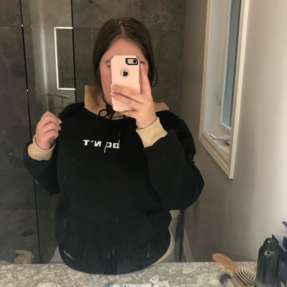 Oversized hoodie - Picture 2 of 3